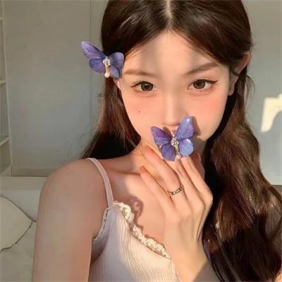 穿越当天，世子爷要以身相许